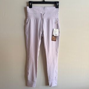 NWT Vuori Daily Legging – Opal – 7/8 Length – Ultra Soft